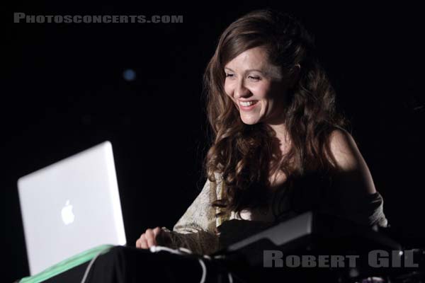 JESSY LANZA - 2014-11-01 - PARIS - Grande Halle de La Villette - 